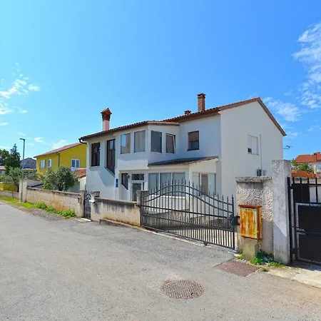 Apartment Fuer 6 Personen Ca 75 Qm In Medulin, Istrien Suedkueste Von Istrien Medulin
